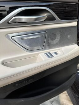 
										BMW 750 pilnas									