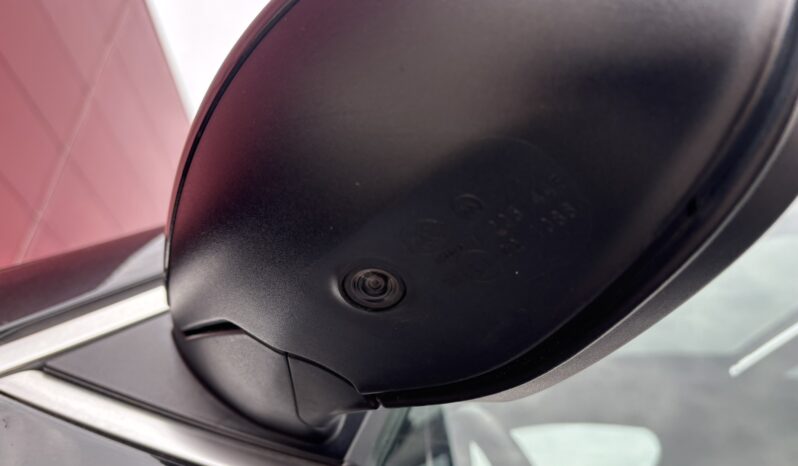 
								2011 BMW X3 pilnas									