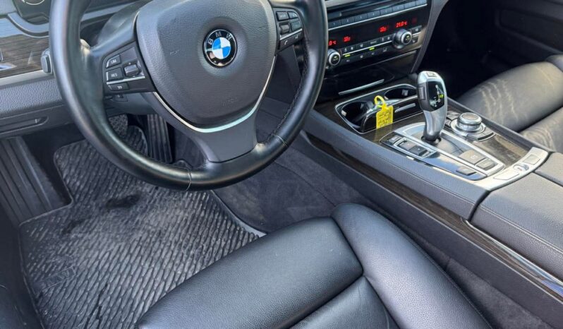 
								2013 BMW 730 pilnas									