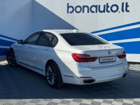 2015 BMW 730