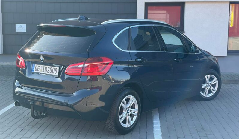 
								2015 BMW 218 pilnas									