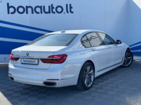 2015 BMW 730