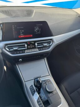 
										2020 BMW 330 pilnas									