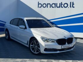 2015 BMW 730