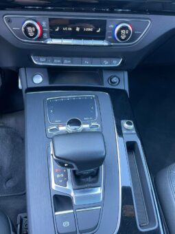 
										2018 AUDI Q5 pilnas									