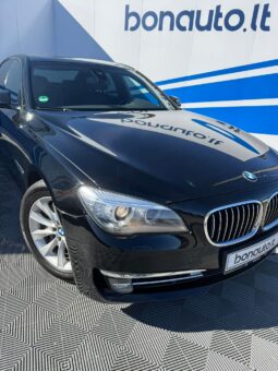 
										2013 BMW 730 pilnas									