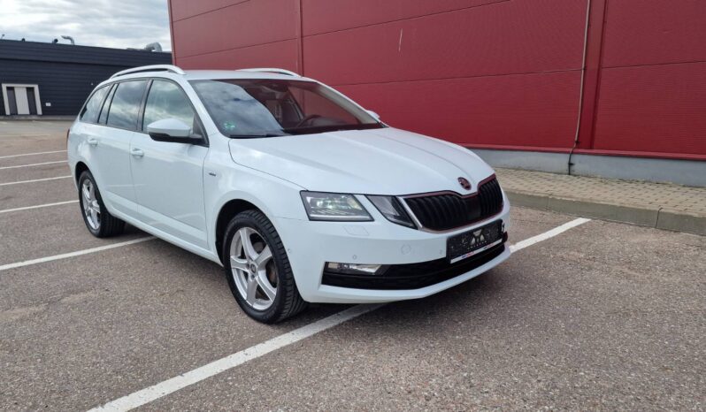 
								Skoda Octavia pilnas									
