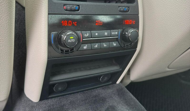 
								2010 BMW 750 pilnas									