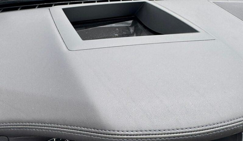 
								2010 BMW 750 pilnas									