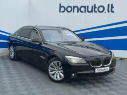 
										2010 BMW 750 pilnas									