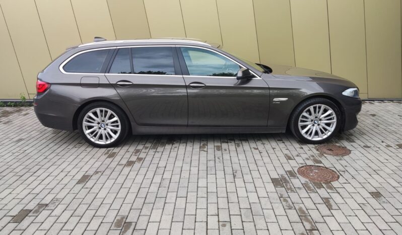 
								2012 BMW 530 XDRIVE pilnas									