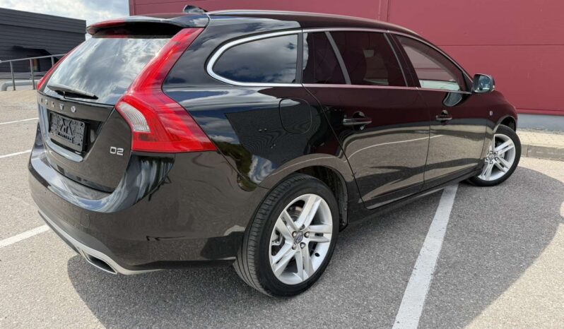 
								2016 VOLVO V60 pilnas									