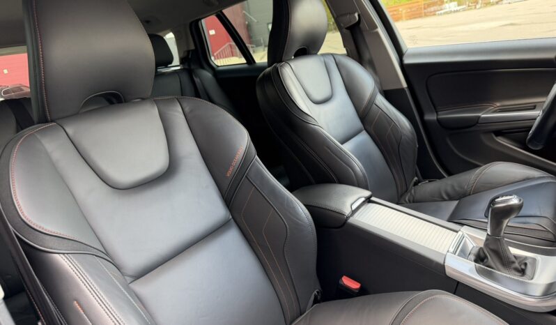 
								2016 VOLVO V60 pilnas									