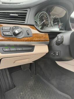 
										2010 BMW 750 pilnas									