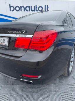 
										2010 BMW 750 pilnas									