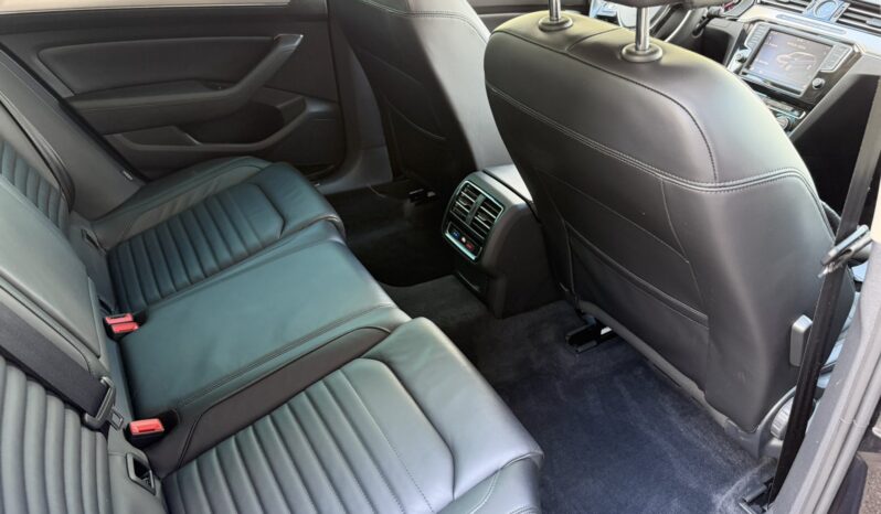 
								2016 Volkswagen Passat pilnas									