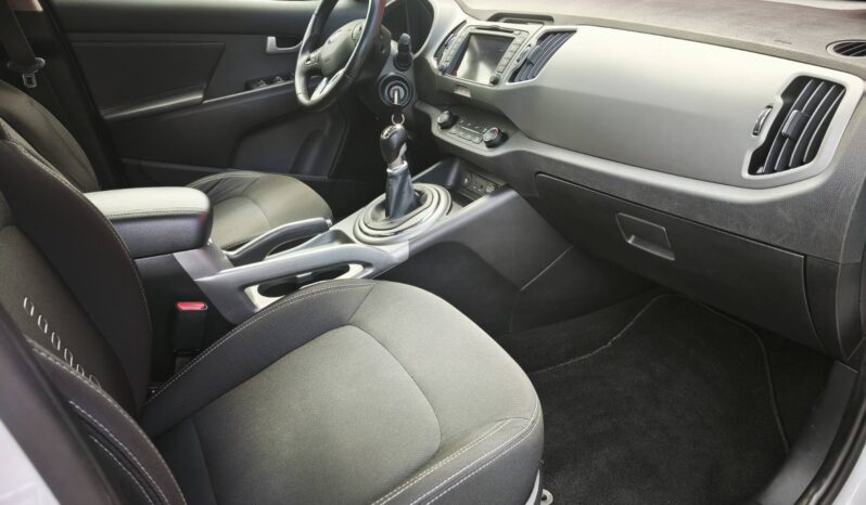
								2015 KIA SPORTAGE pilnas									