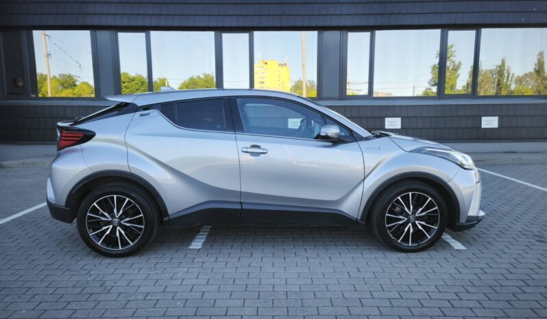 
								2020 TOYOTA C-HR pilnas									